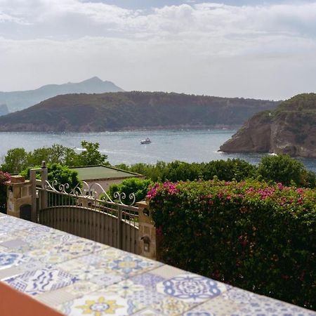 Sole Chiaro Home Procida Bagian luar foto