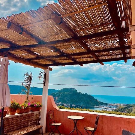 Sole Chiaro Home Procida Bagian luar foto