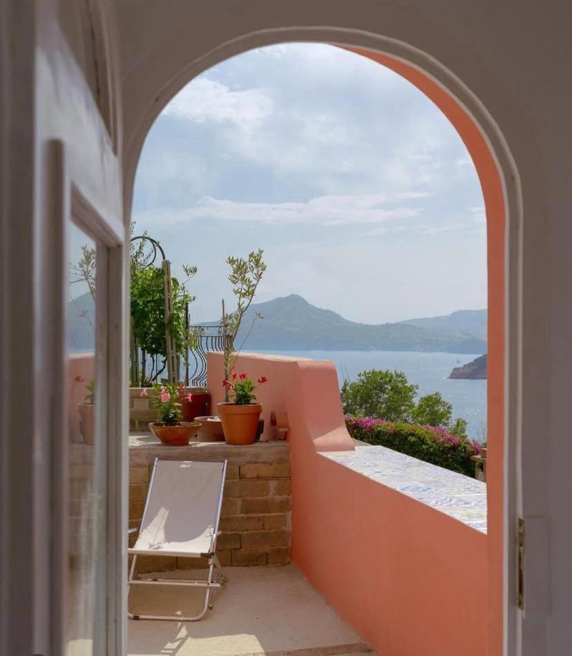 Sole Chiaro Home Procida Bagian luar foto