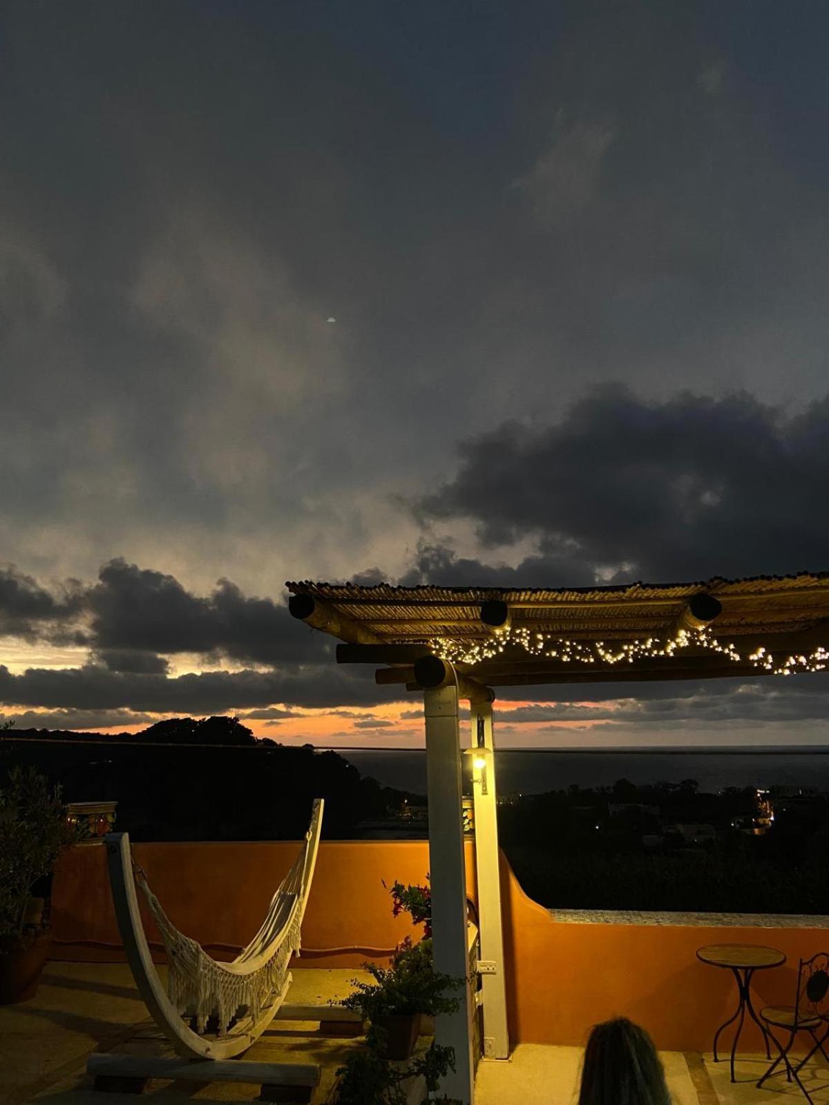 Sole Chiaro Home Procida Bagian luar foto